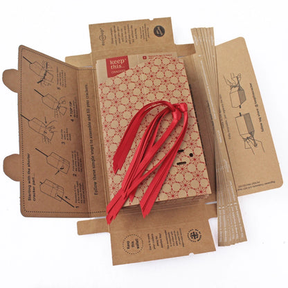 Unit packs of 6 cracker wallets: Red Christmas design