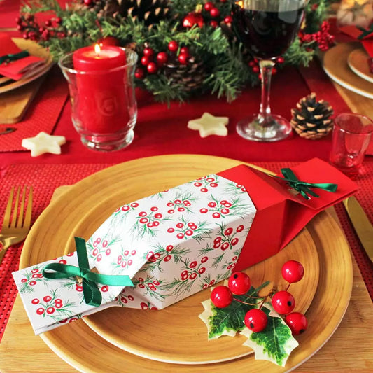 6 Reusable Party Crackers - Red Berries design